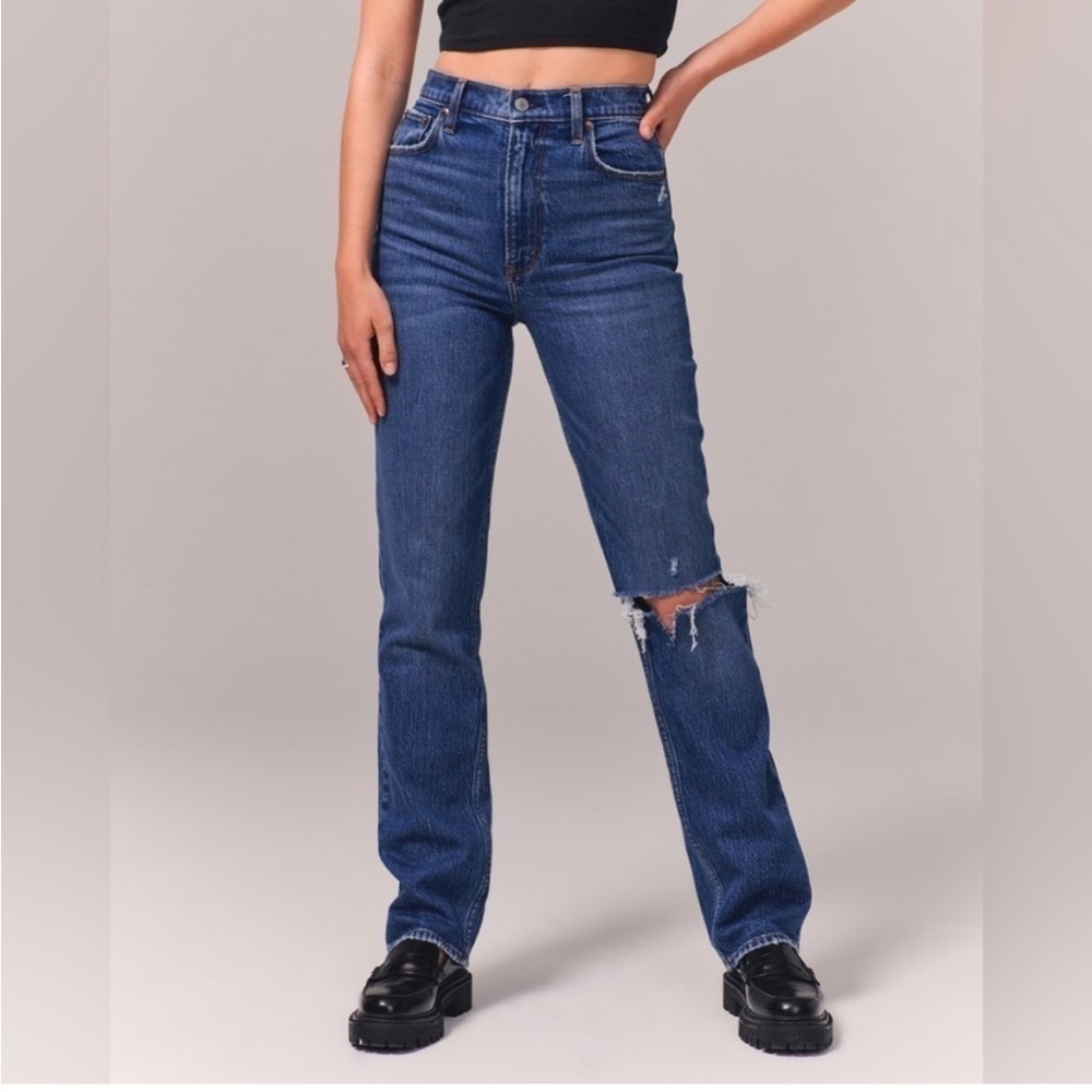 Abercrombie & Fitch Curve Love Ultra High Rise 90s Straight Jean